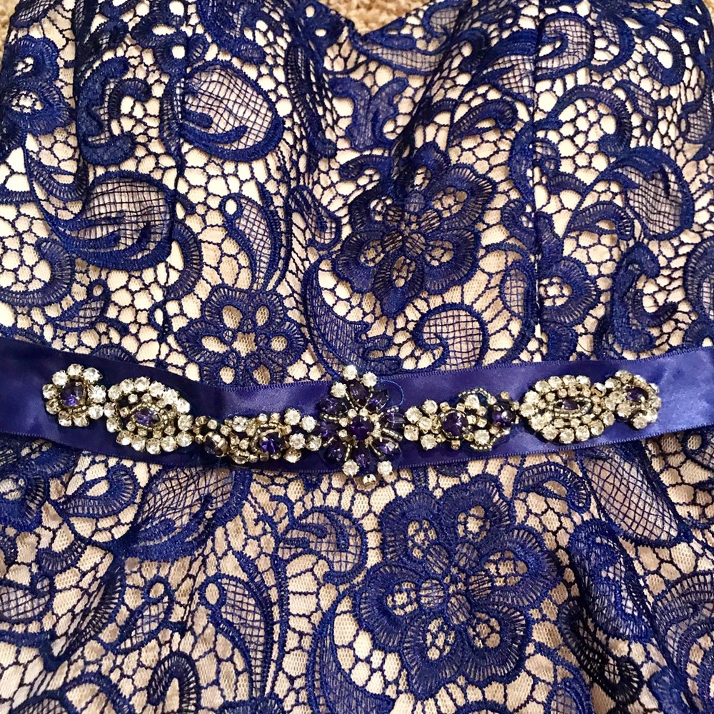 Formal Dress - Picture 3 of 5